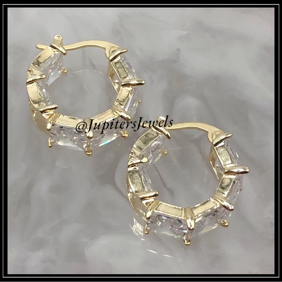 New gold 8g square cut princess prism simulated diamond chunky huggie earrings - Picture 5 of 8